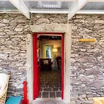 John's House - Caherdaniel Дом отдыха *